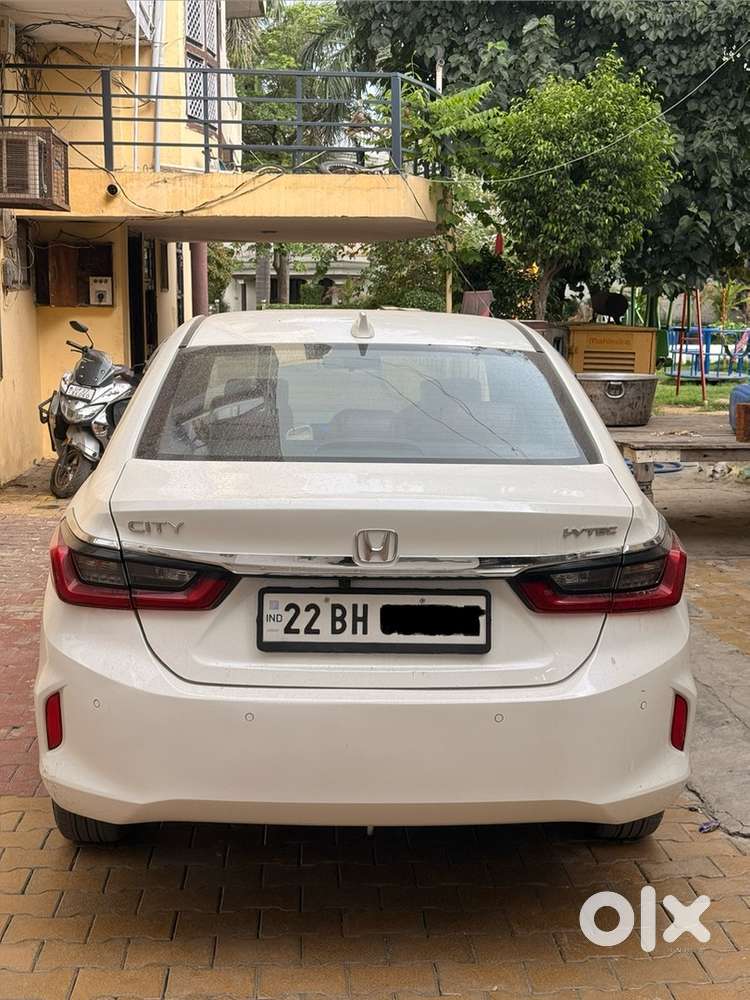 Honda City Zx 2022 Petrol 18000 Km Driven
