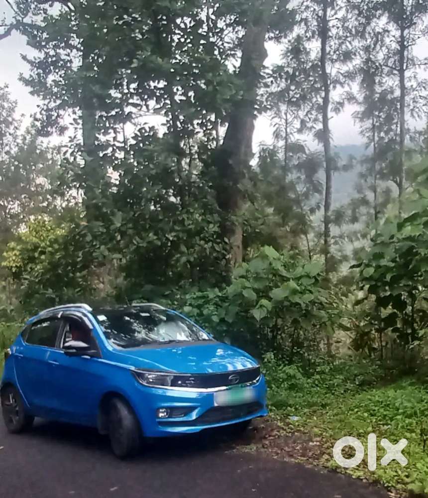 Less Kilometers Driven, Mint Condition, Full Option, Dual Tone,,