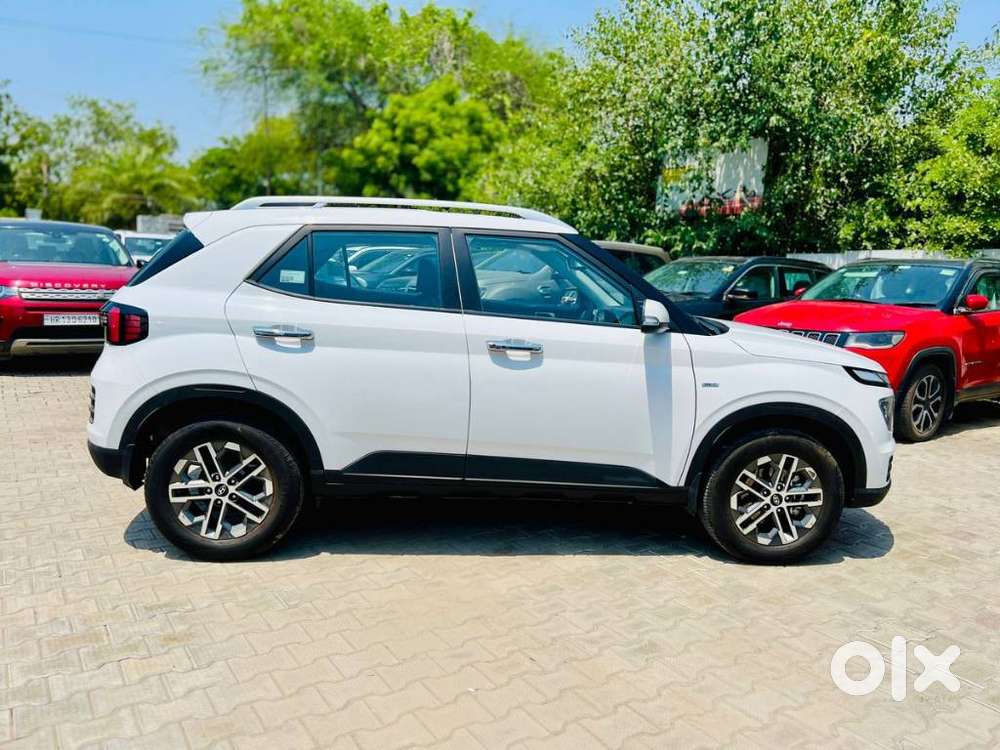 Hyundai Venue 1.0 Sx (o) Turbo Dct, 2025, Petrol