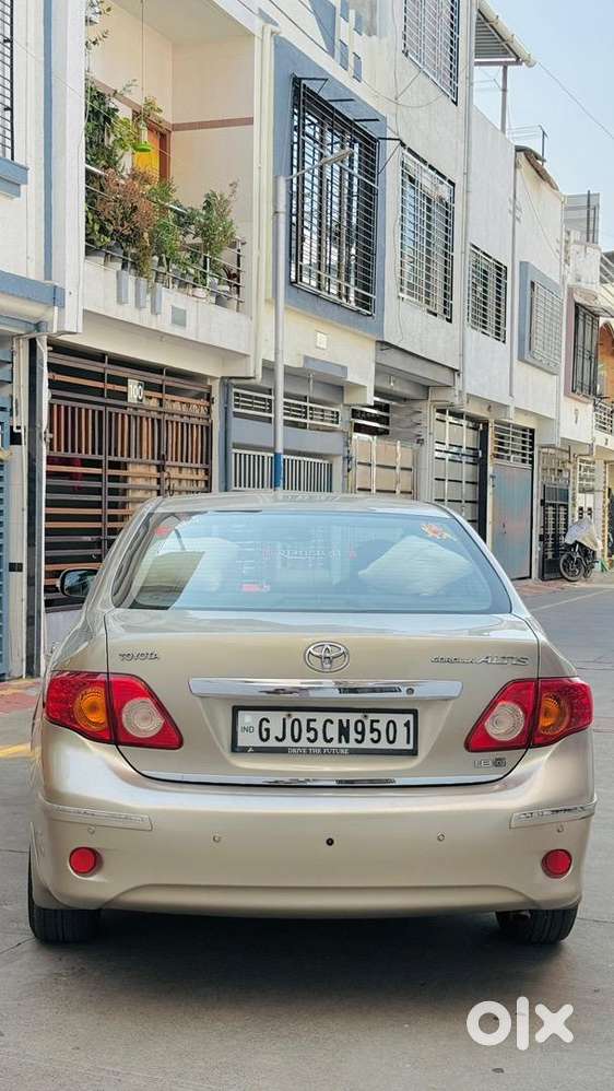 Toyota Corolla Altis 2010 Petrol Well Maintained