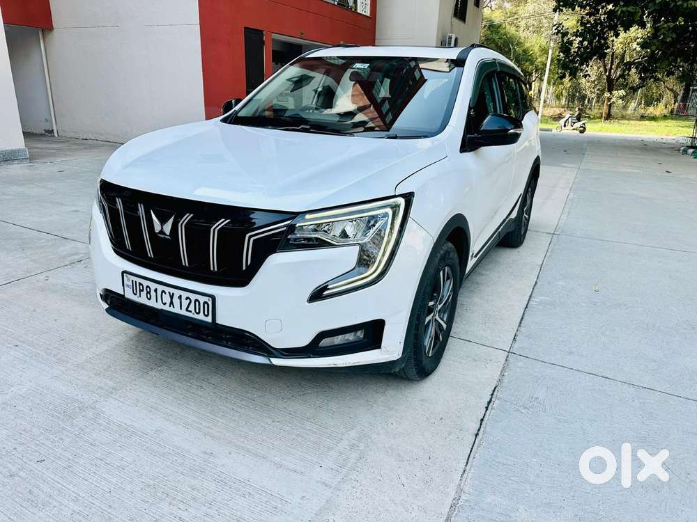 Mahindra Xuv700 2.0 Ax 5 Petrol Mt 7 Str, 2022, Petrol