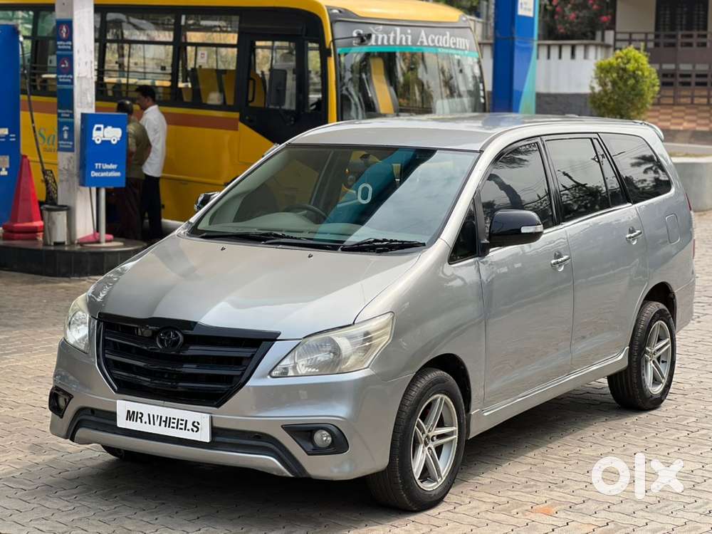 Toyota Innova Diesel 2012 Car