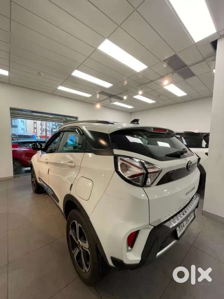 Tata Nexon 1.2 Revotron Xza Plus, 2023, Petrol