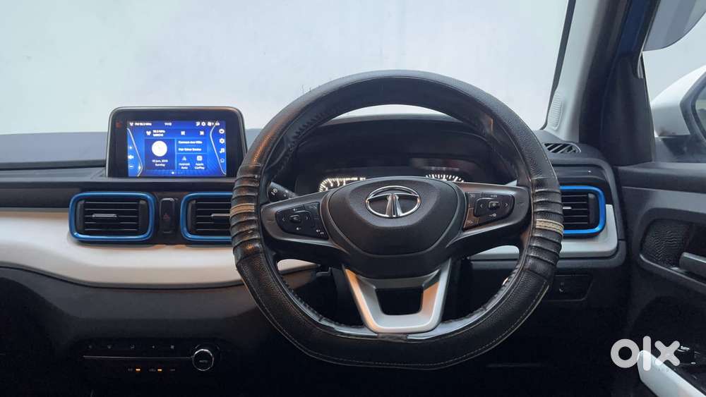 Tata Punch 1.2 Revotron Creative Amt Dual Tone, 2022, Petrol