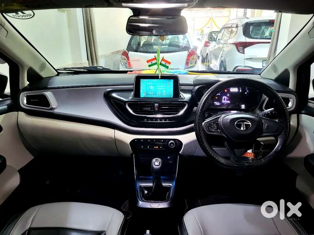 Tata Altroz Xm Plus 2024