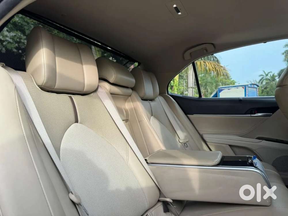 Toyota Camry Hybrid, 2019, Petrol