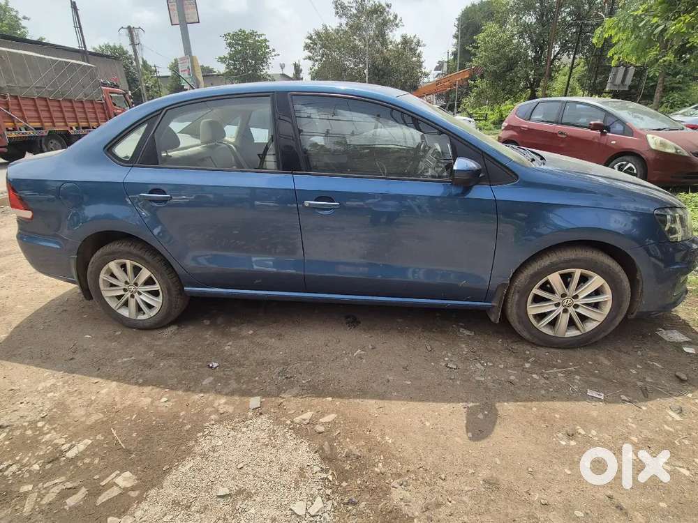 Volkswagen Vento 1.2 Tsi Petrol Automatic 2016