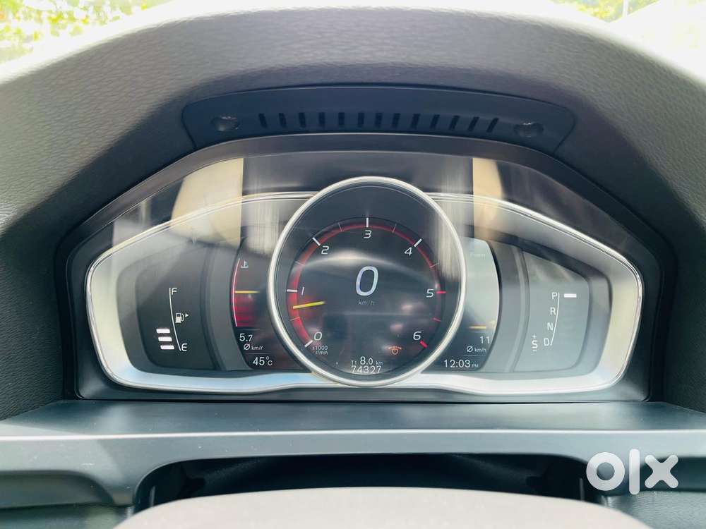 Volvo S60 D5 Inscription, 2015, Diesel