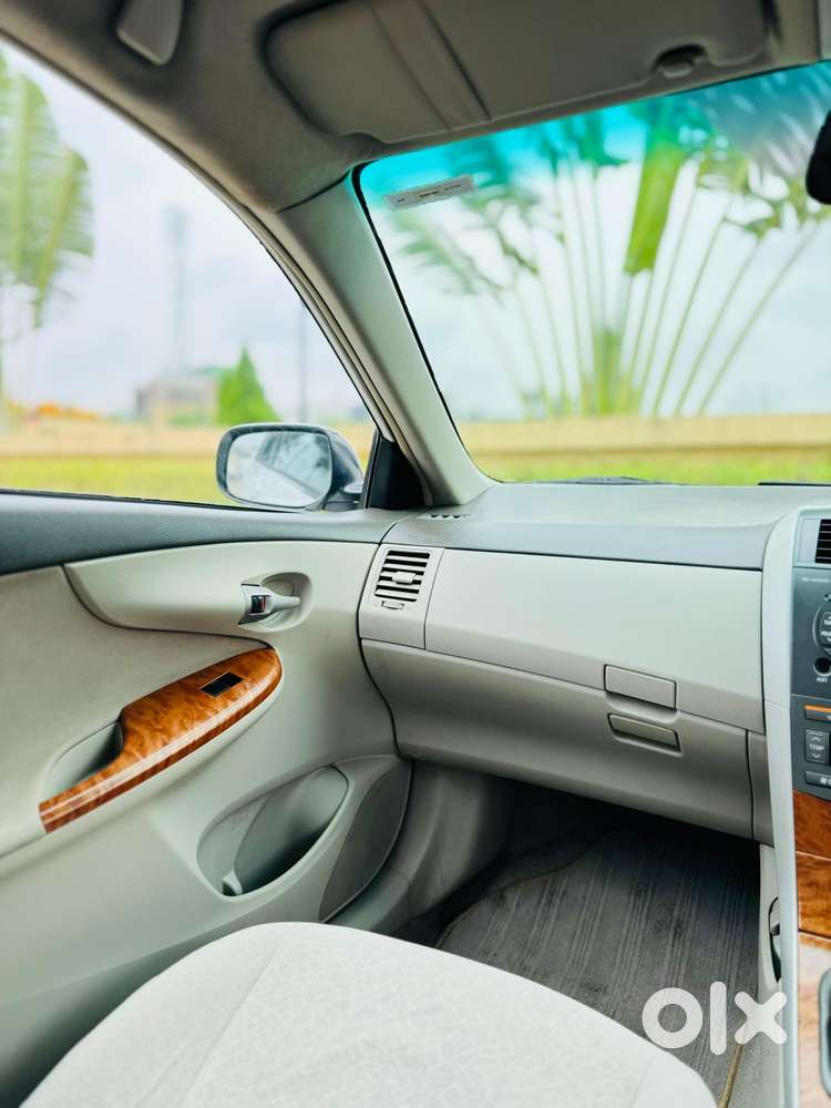 Toyota Corolla Altis, 2010, Petrol