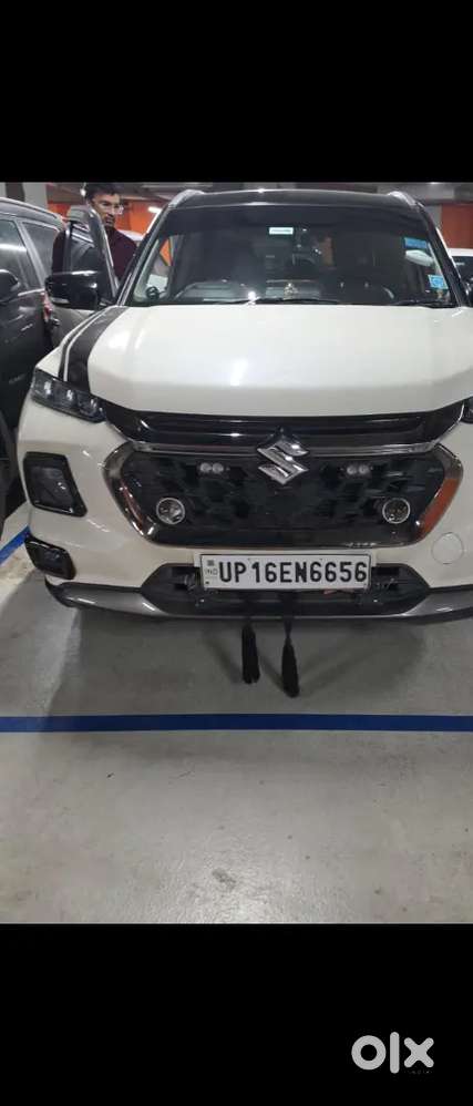 Maruti Suzuki Grand Vitara 2024 Dual Tone White