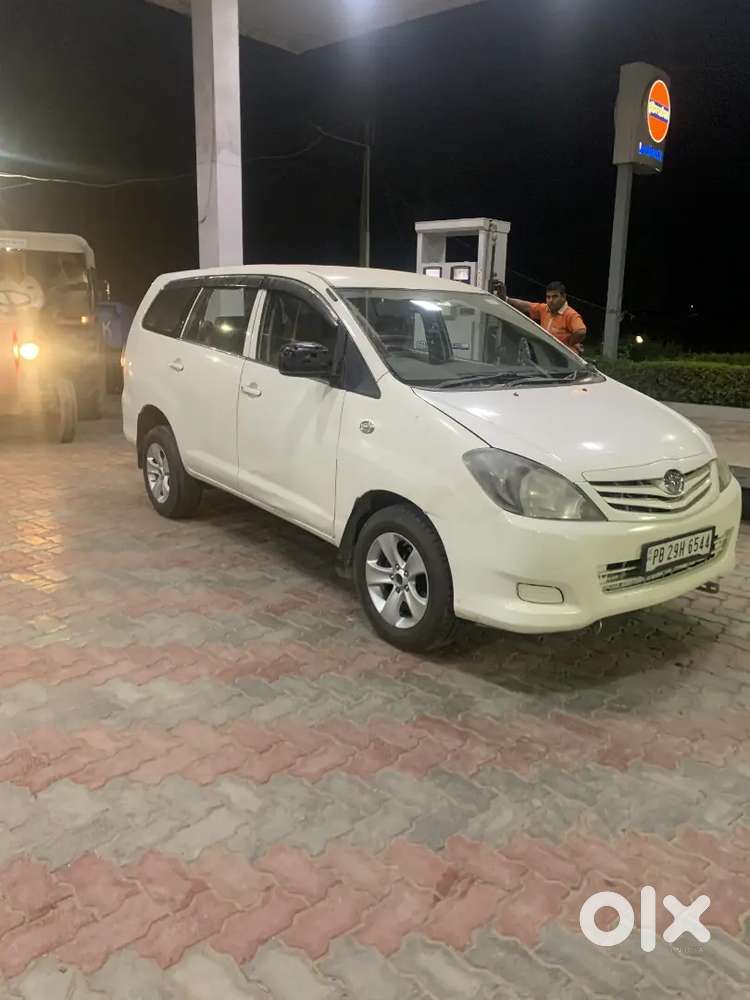 Toyota Innova 2008 Diesel 450000 Km Driven 28 Tik Pass