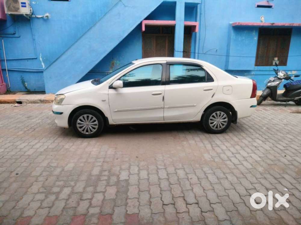 Toyota Etios, 2012, Petrol