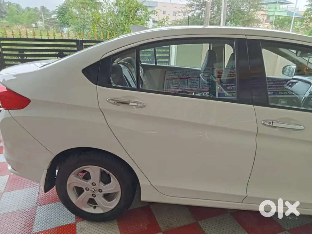 Honda City 2014 Petrol Manual, White Colour, Very Good Condition ,