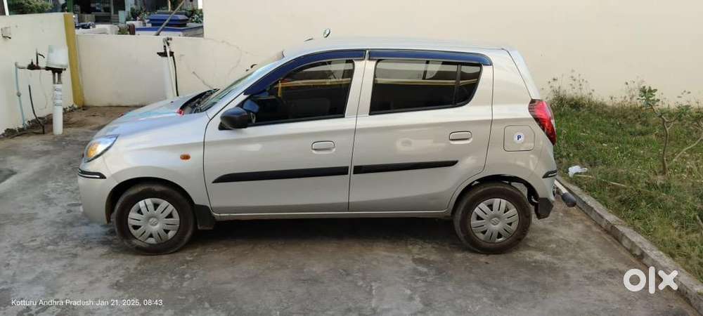 Alto 800 ( Silky Silver )