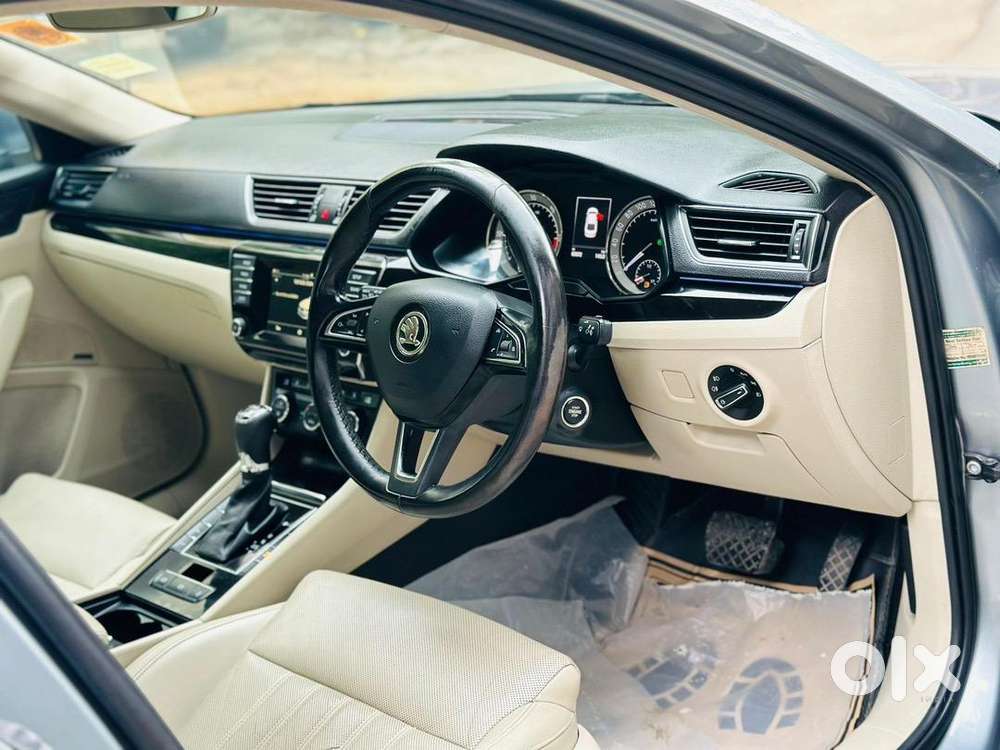Skoda Superb 2016 Diesel 65000 Km Driven