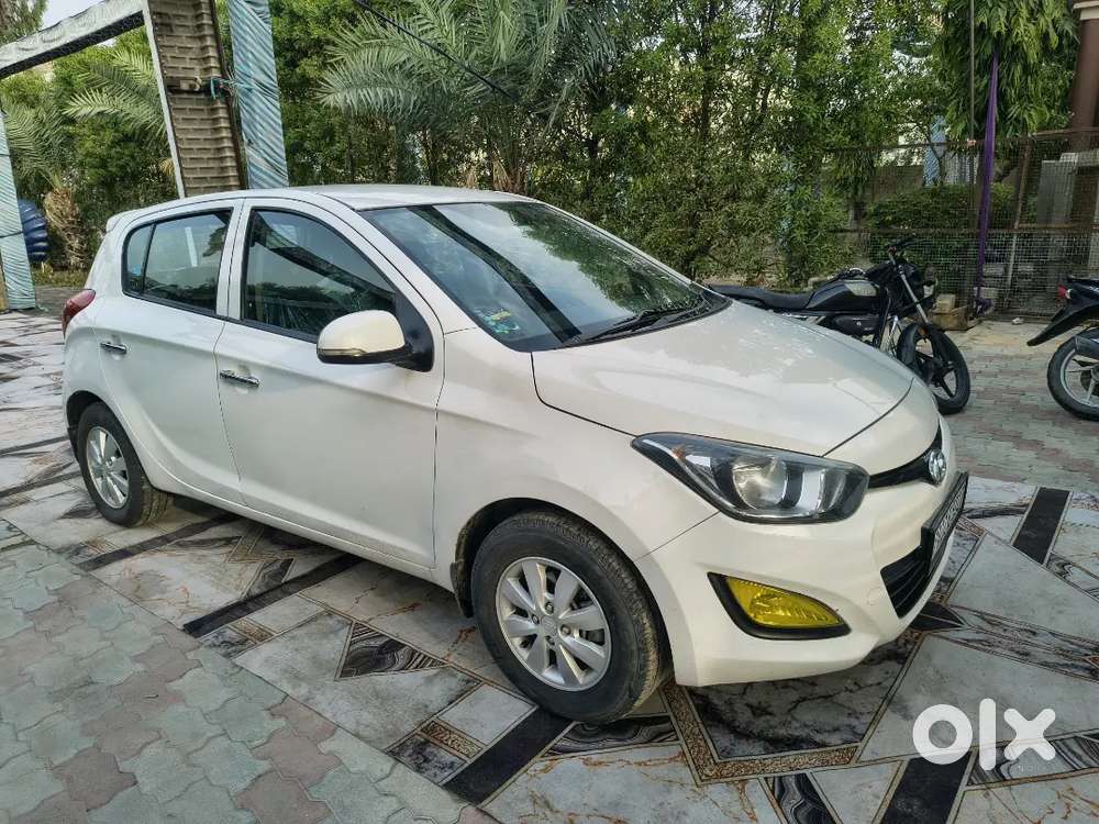 Hyundai I20 2012 Diesel 93500 Km Driven