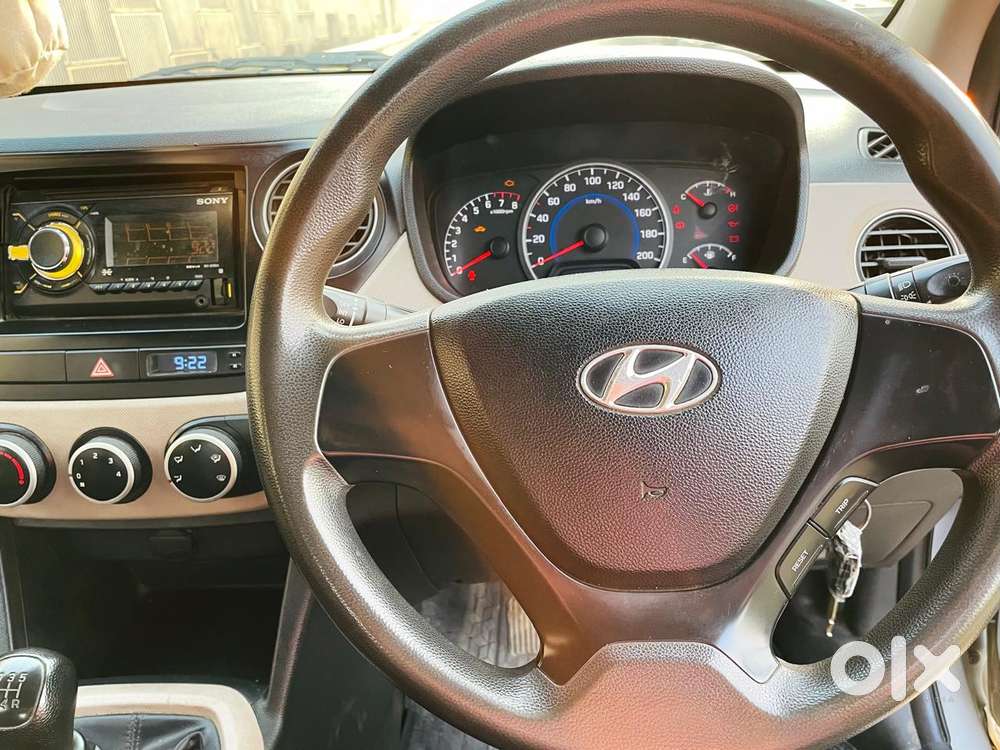 Hyundai Grand I10 Magna O At Petrol, 2015, Petrol