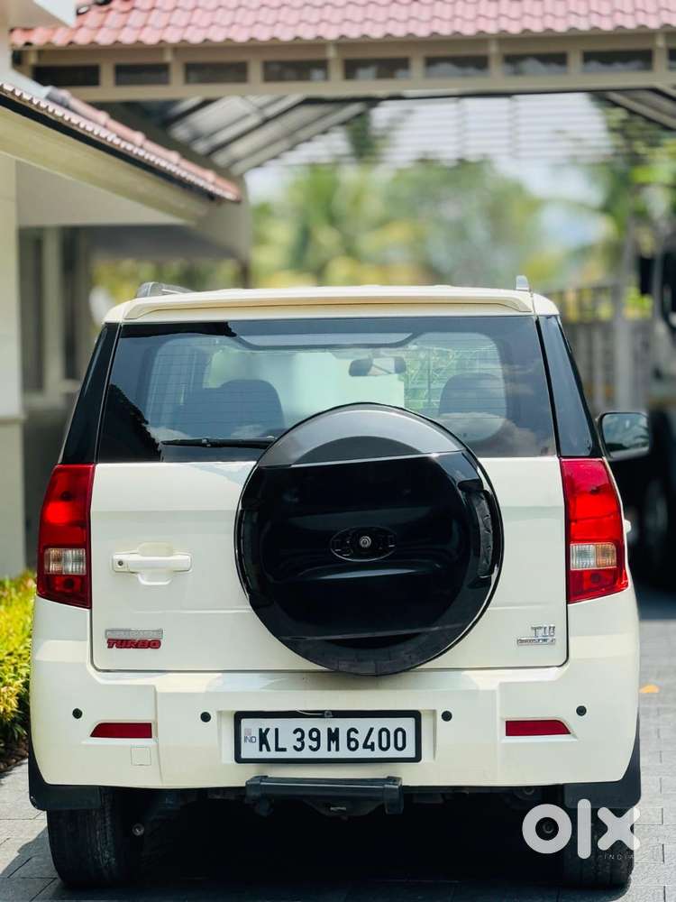 Mahindra Tuv 300 T10 Amt, 2017, Diesel