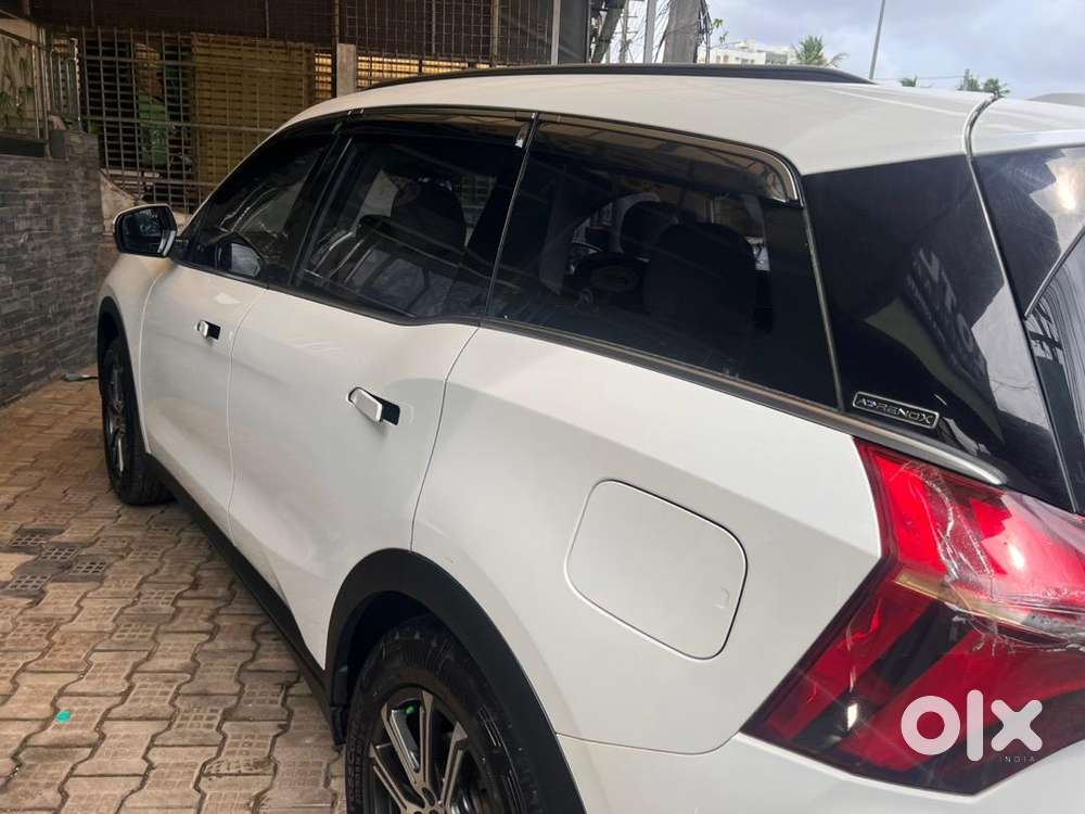 Mahindra Xuv700 (luxury) Top Model