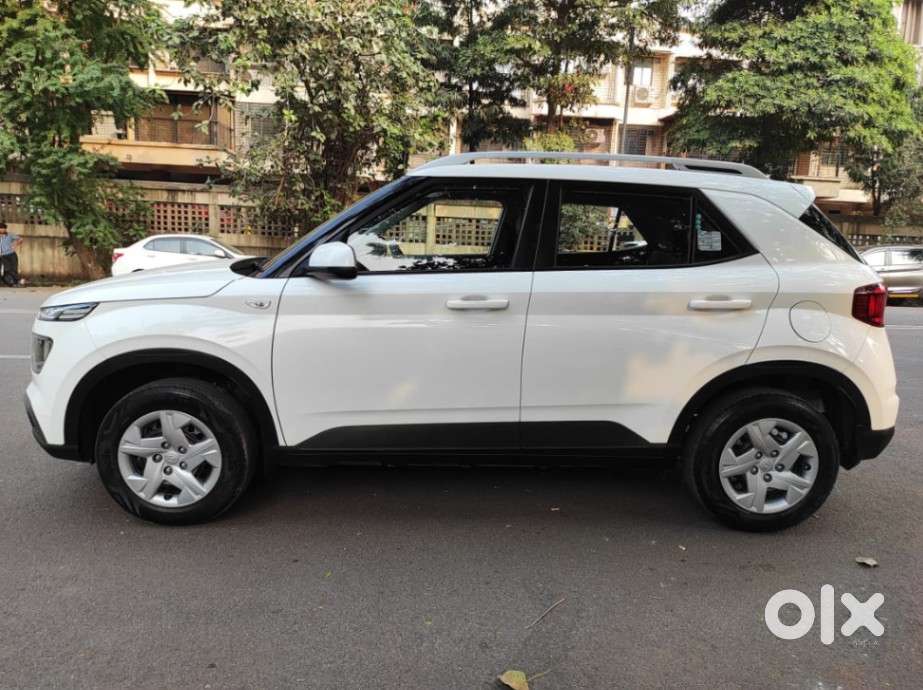 Hyundai Venue 1.2 S Plus, 2020, Petrol