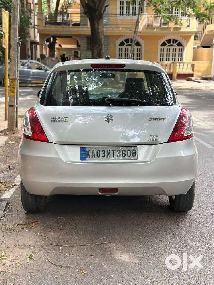 Maruti Suzuki Swift Vvt Zxi, 2014, Petrol