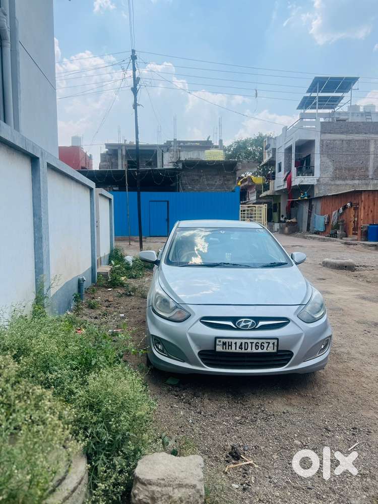 Hyundai Fluidic Verna 2013 Manual