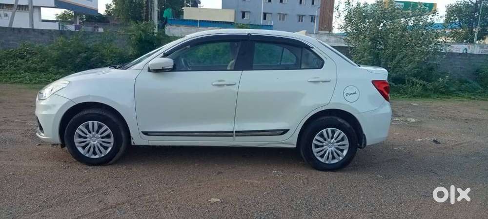 Maruti Suzuki Dzire 1.2 Vxi, 2022, Petrol