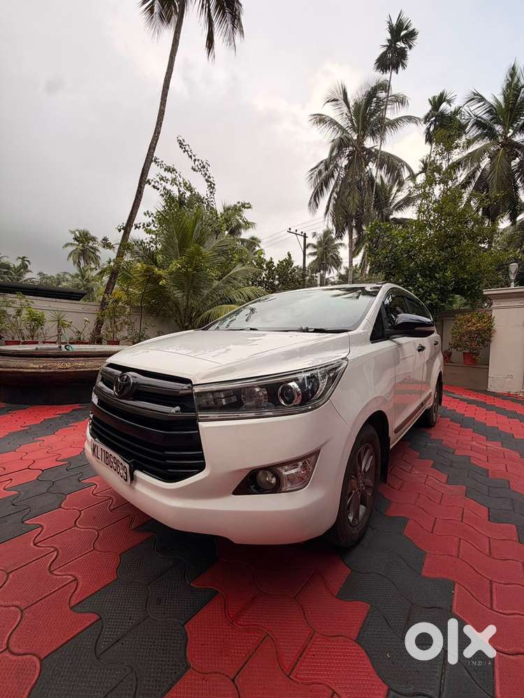 Toyota Innova Crysta 2017 V Diesel Manual