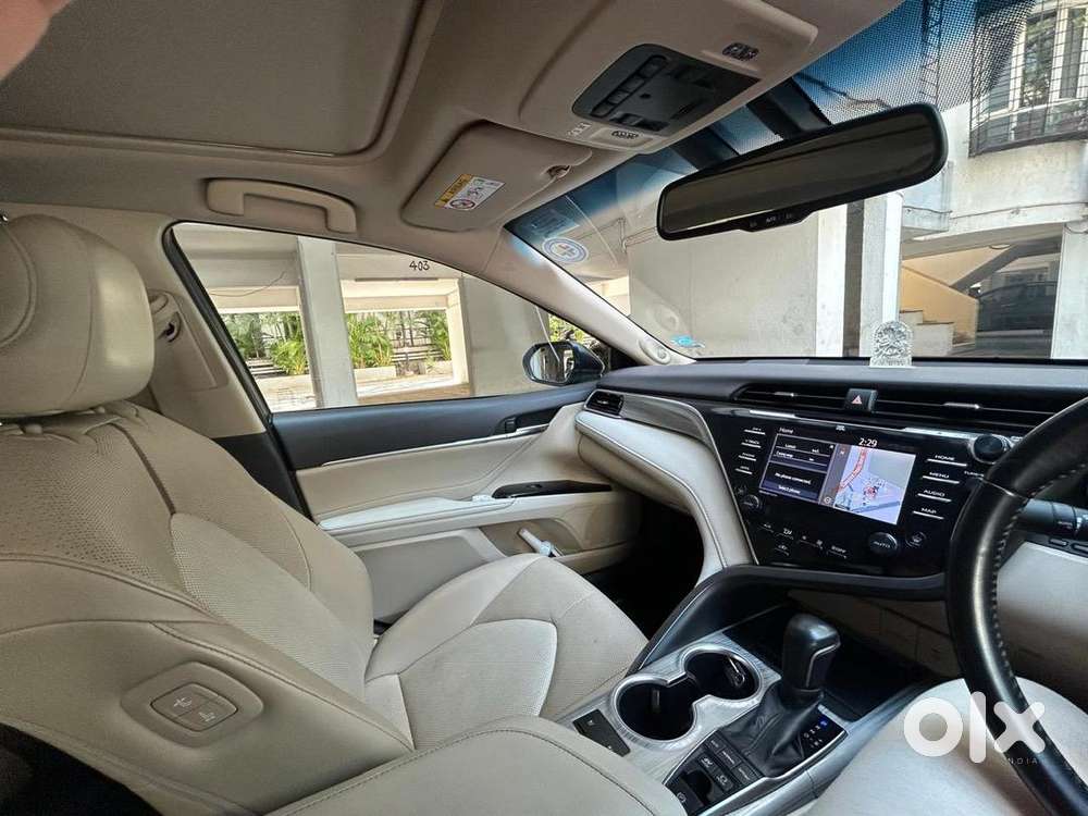 Toyota Camry 2020 Petrol Well Maintained