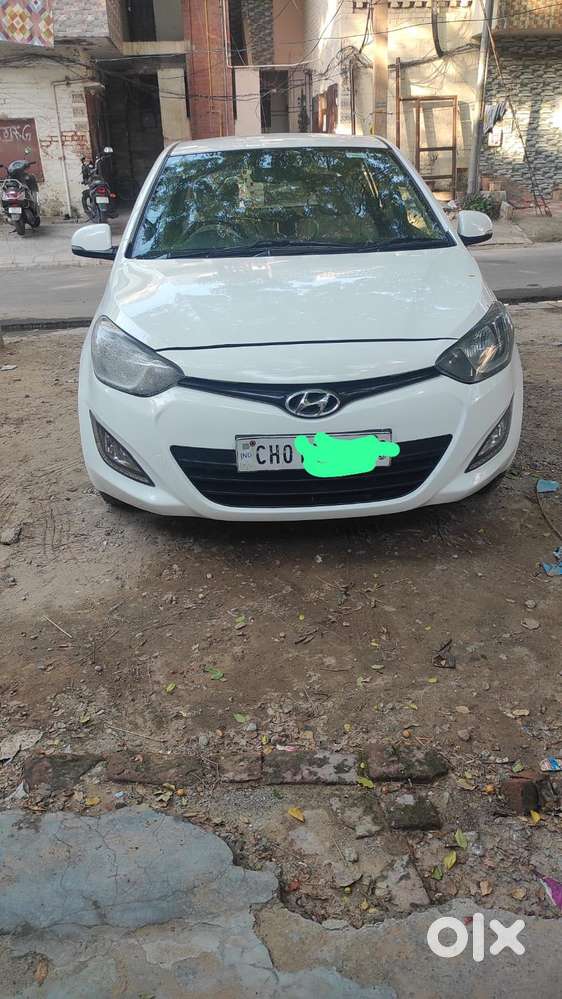 Hyundai I20 Sportz 1.4 Crdi 6 Speed Bs-iv, 2014, Diesel