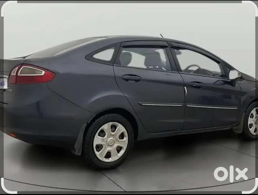 Ford Fiesta 2012 Petrol 80000 Km Driven