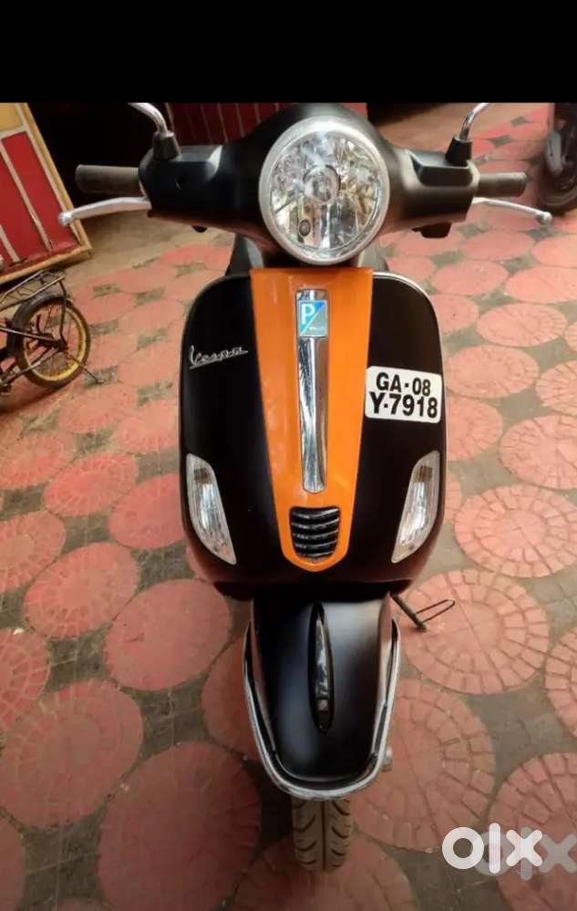 Vespa Sports 125
