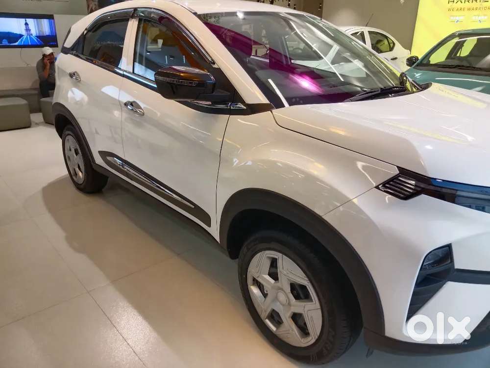 Tyata Nexon 2025 Cng & Hybrids 22000 Km Driven