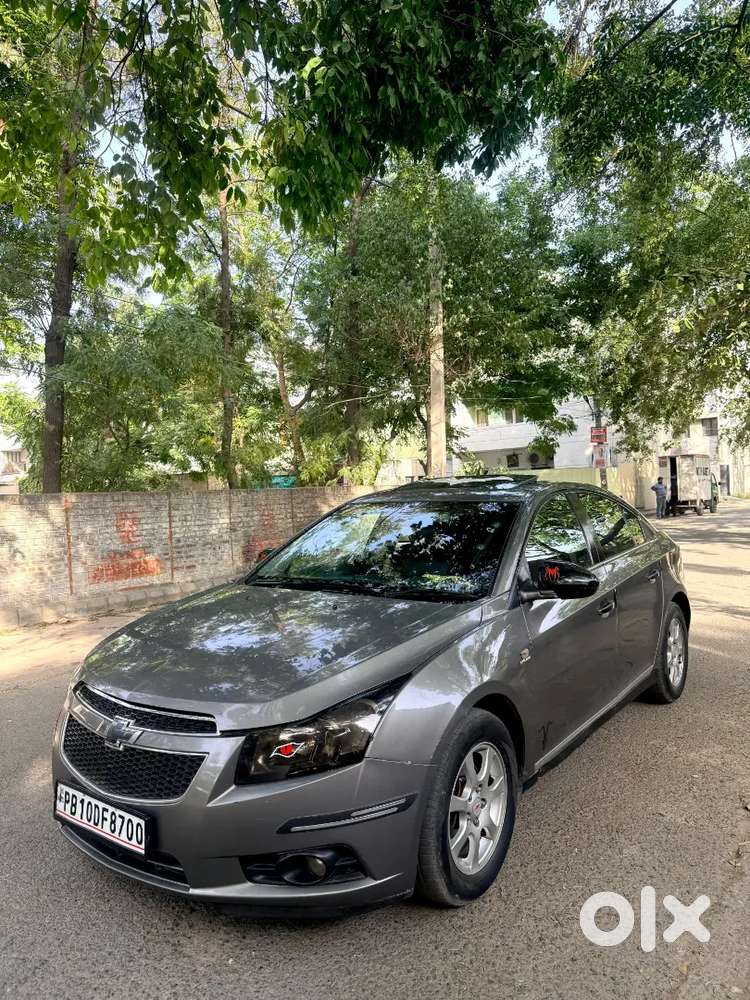 Chevrolet Cruze 2011 Diesel 140000 Km Driven
