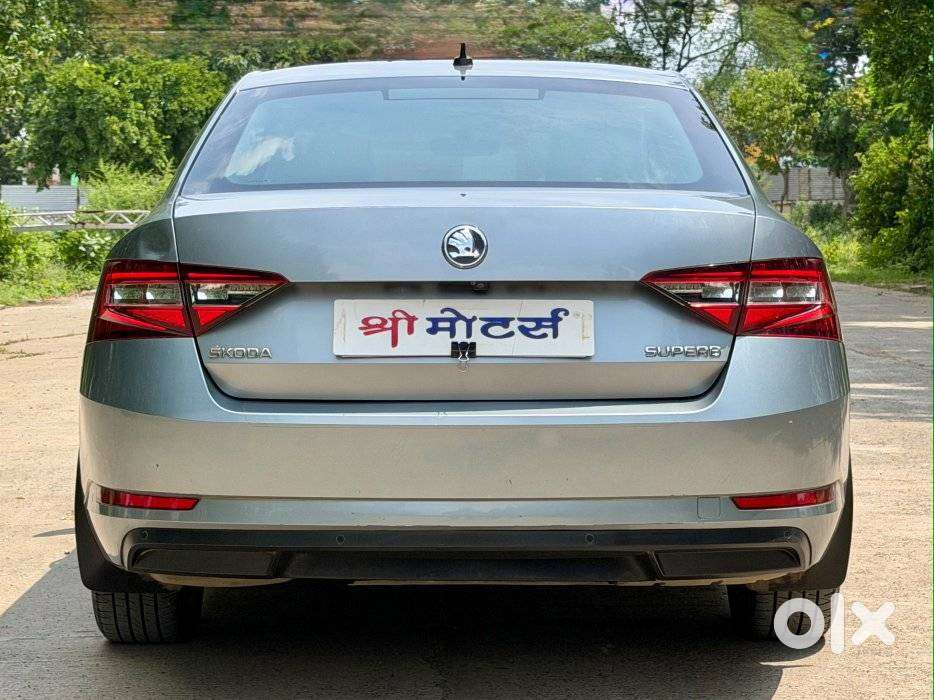 Skoda Superb Lk 1.8 Tsi At, 2019, Petrol
