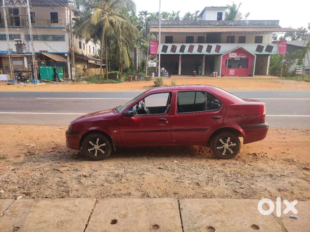 Ford Ikon 2006