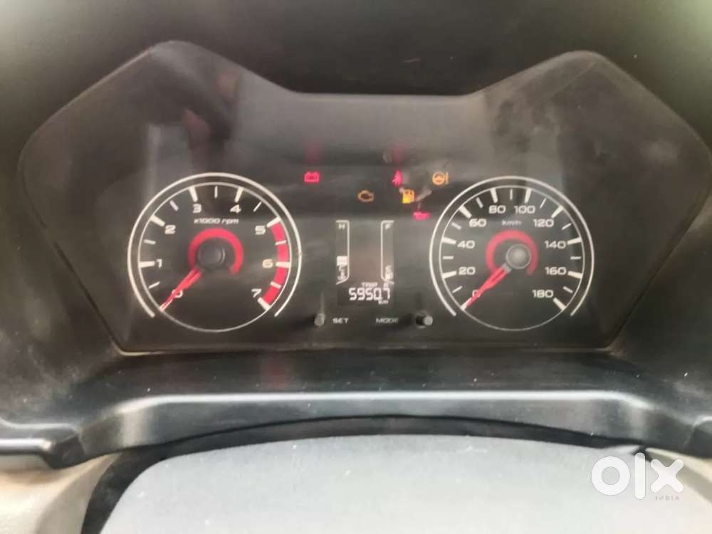 Mahindra Kuv 100, 2016, Petrol