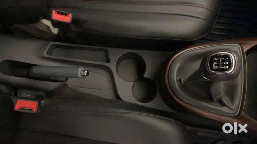 Hyundai Aura 1.2 Sx Petrol Manual, 2024, Petrol