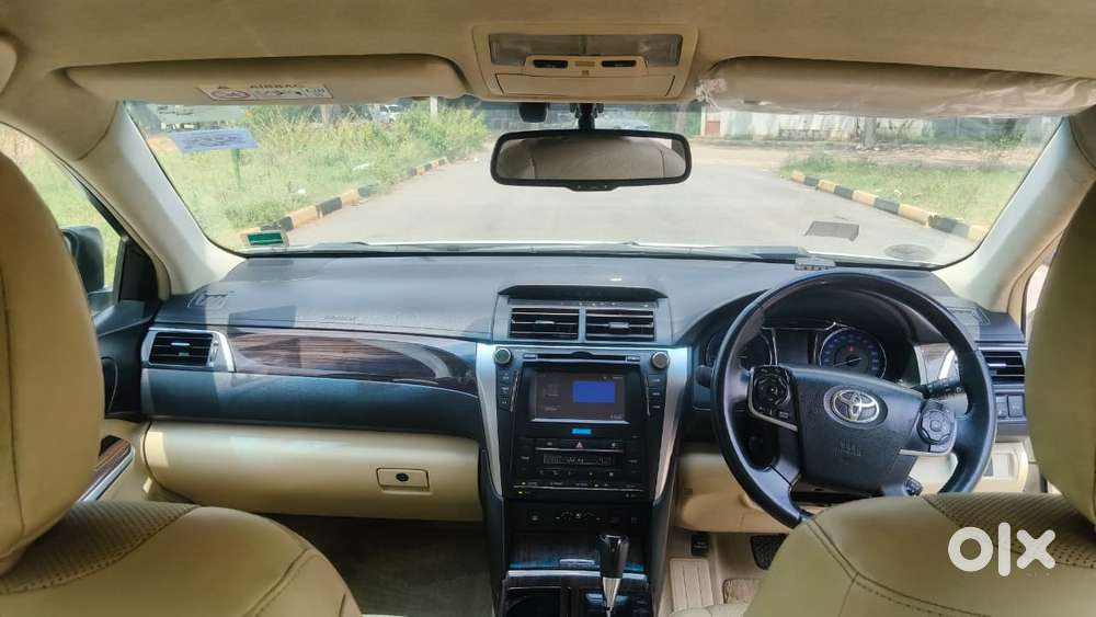Toyota Camry Hybrid, 2016, Electric