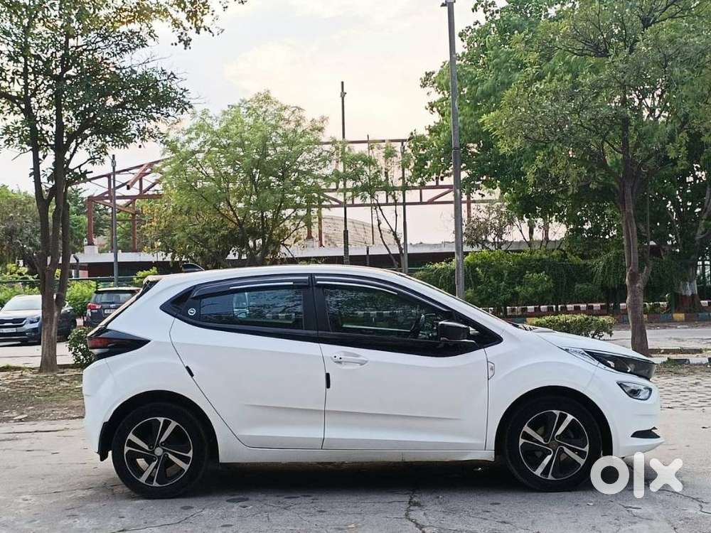 Tata Altroz Xz Plus (s) Icng, 2023, Cng & Hybrids