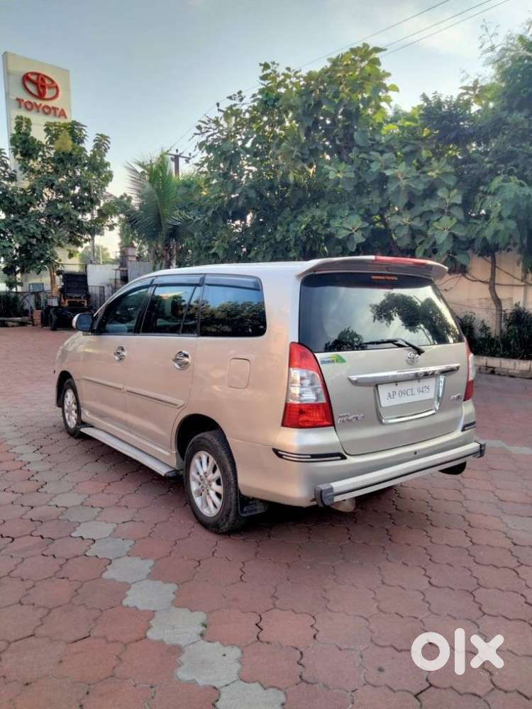 Toyota Innova 2.5 V 7 Str, 2012, Diesel