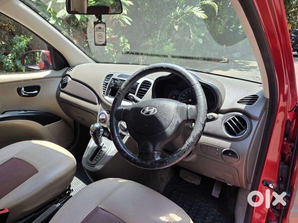 Hyundai I10 Sportz At, 2013, Petrol
