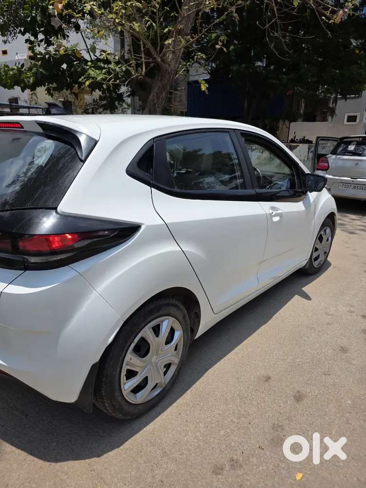 Tata Altroz 1.2 Xm 2024 Petrol Manual 25000 Km