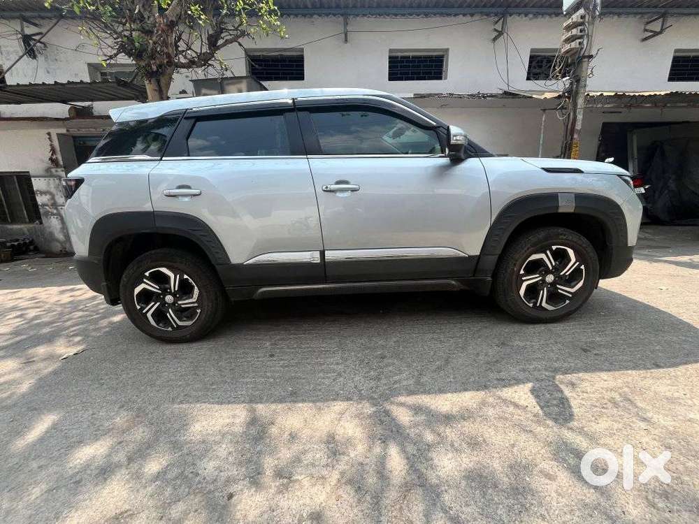 Maruti Suzuki Brezza 1.5 Vxi Smart Hybrid, 2024, Petrol