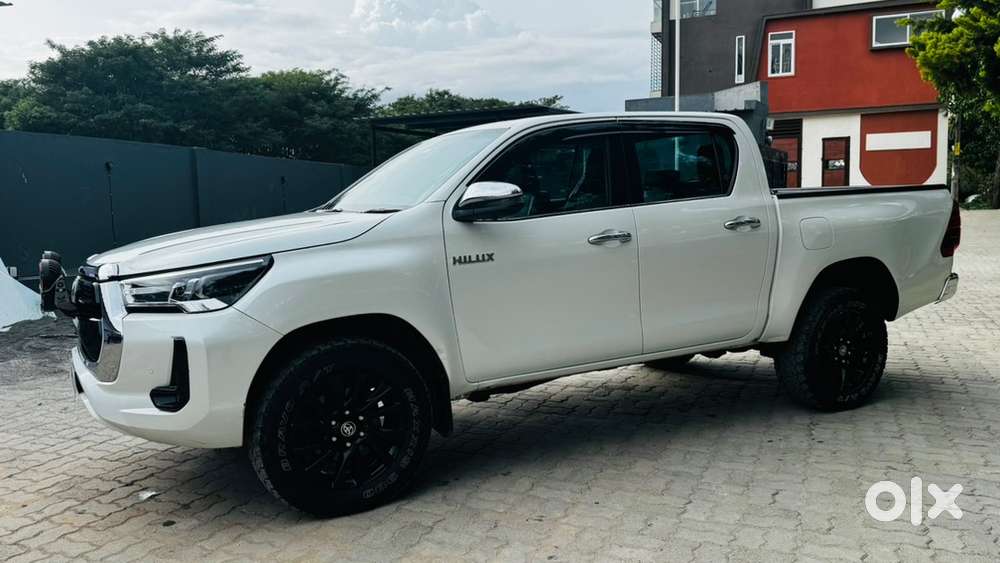 Toyota Hilux 2024 Automatic