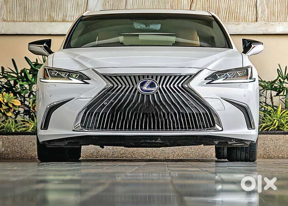 Lexus Es 300h Luxury, 2018, Cng & Hybrids
