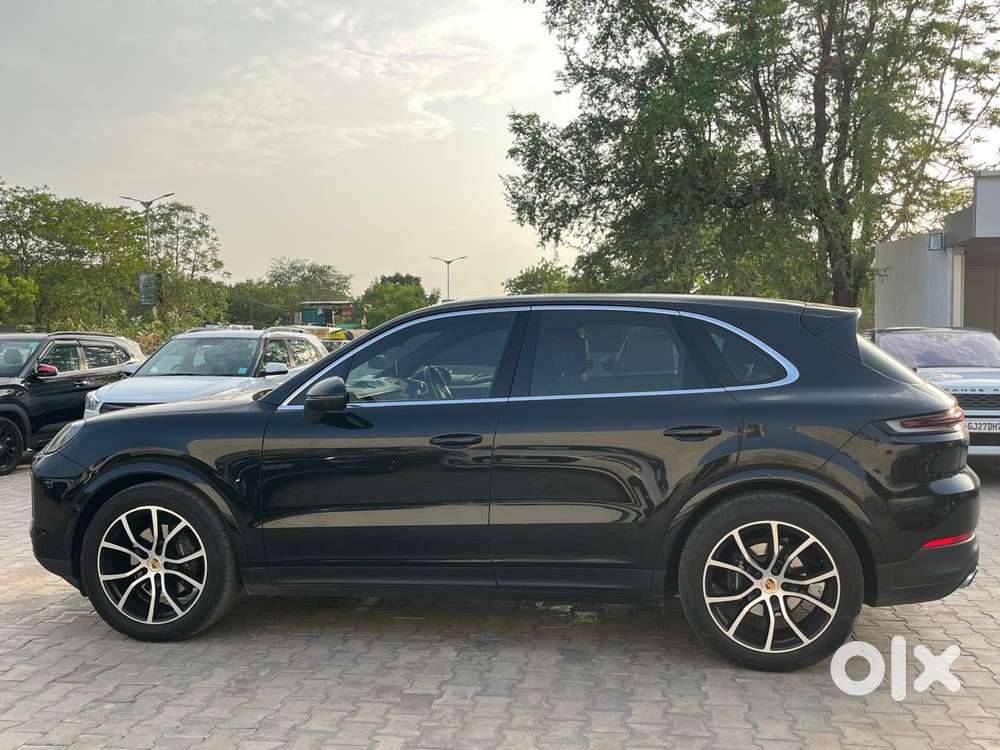 Porsche Cayenne Platinum Edition, 2023, Petrol