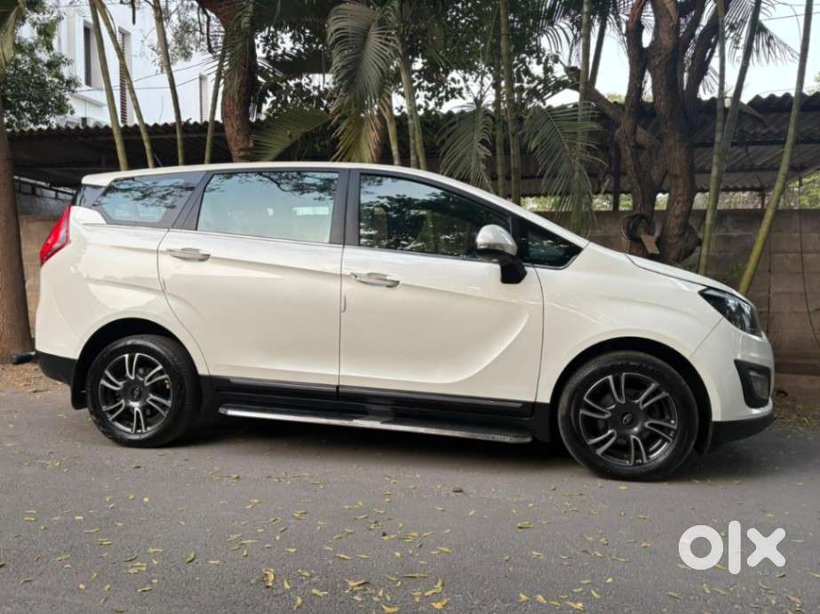 Mahindra Marazzo M8, 2019, Diesel