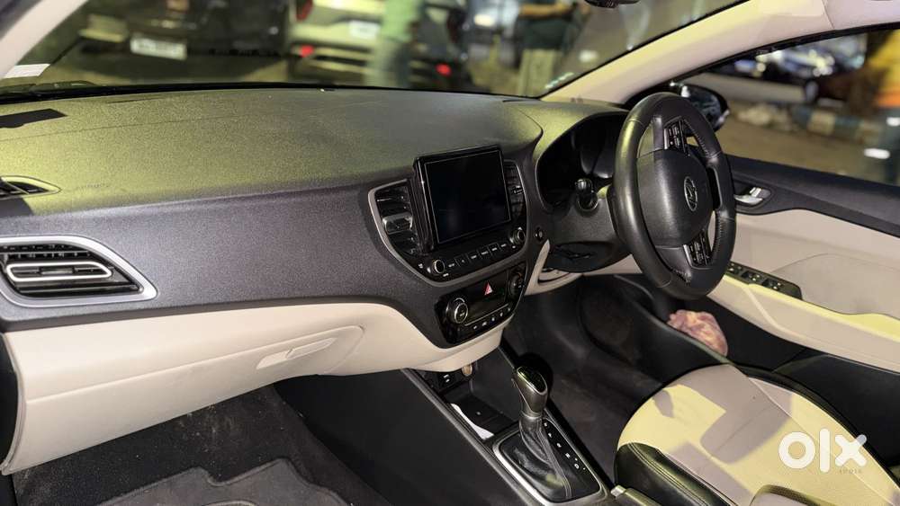 Hyundai Verna 1.5 Sx Ivt, 2022, Petrol