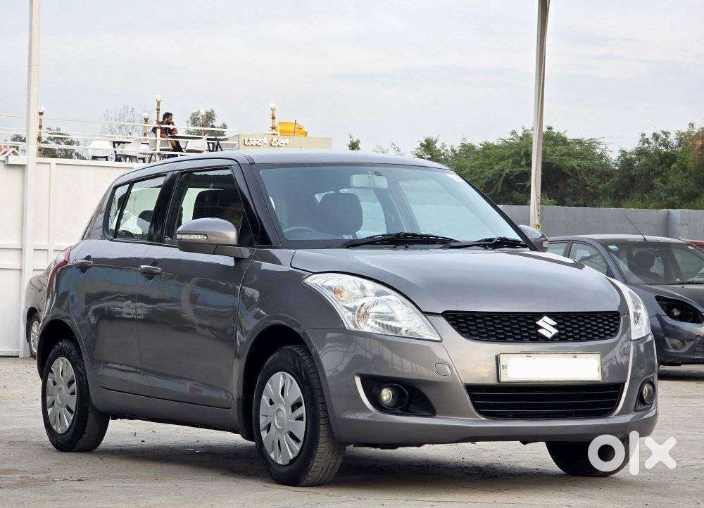 Maruti Suzuki Swift Vxi + Manual, 2012, Petrol